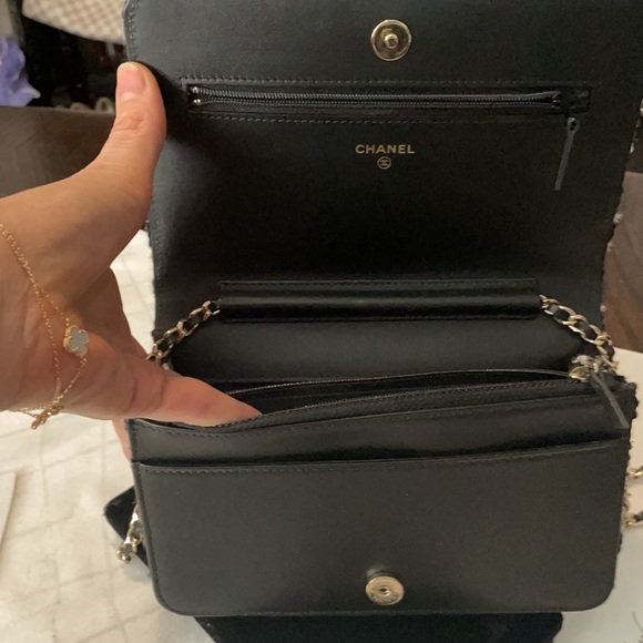 Chanel Tweed Houndstooth 19k O mini Bag 🔥 - Picture 8 of 11